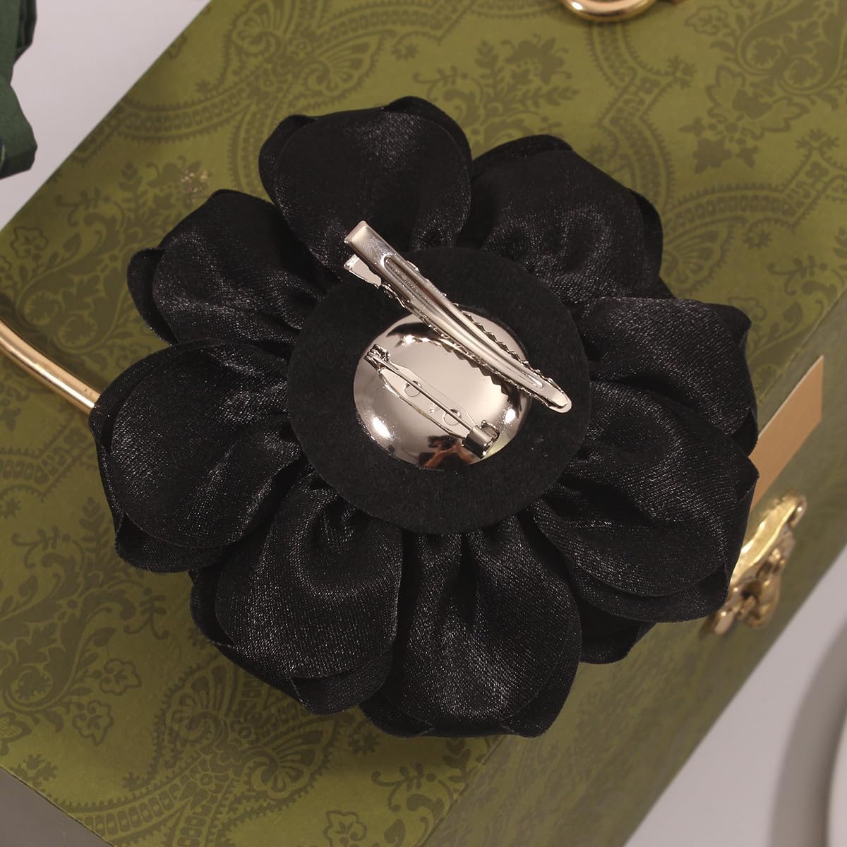 Floral Brooch Design — third-party reference view 3
