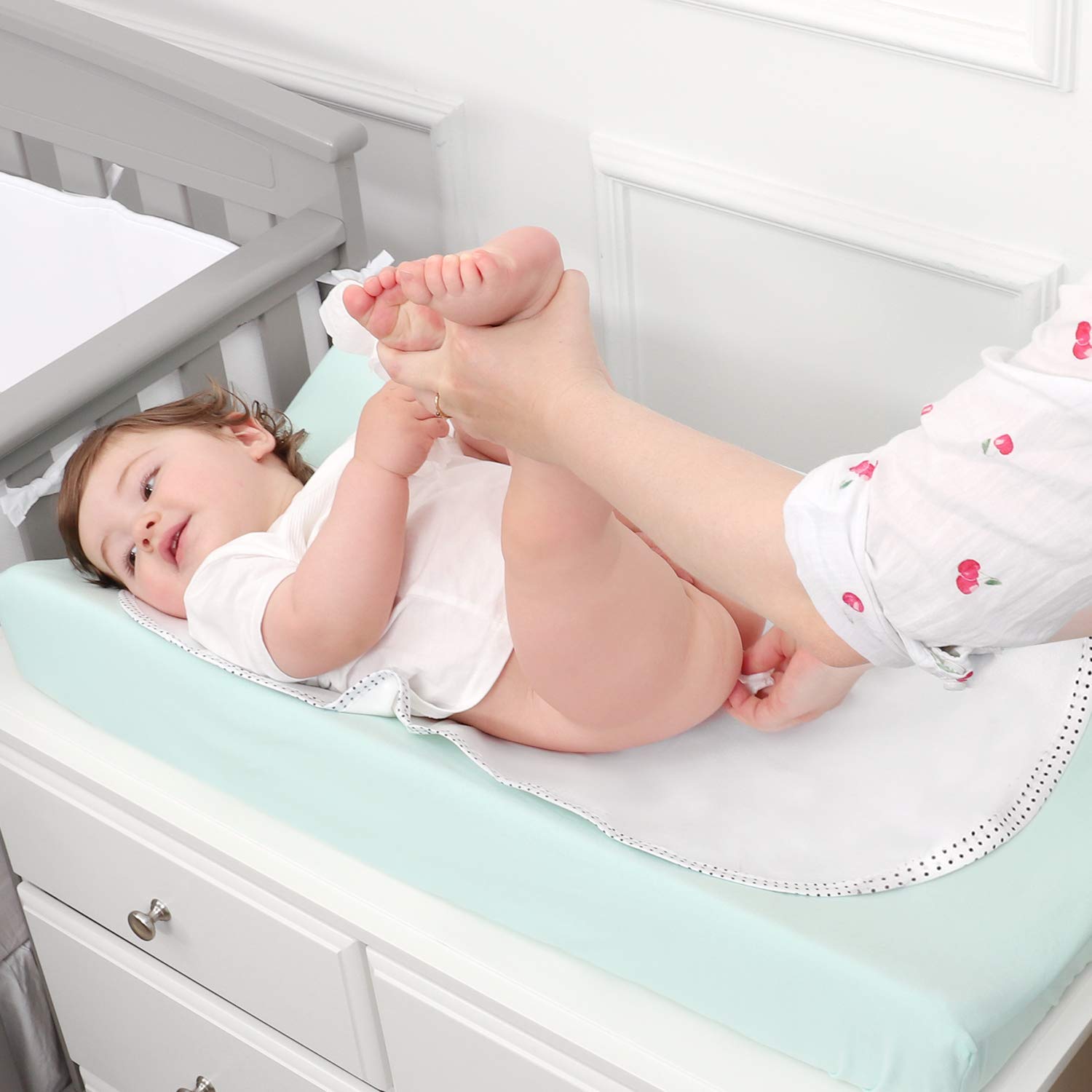 Changing Pad Liner Packs - view 2